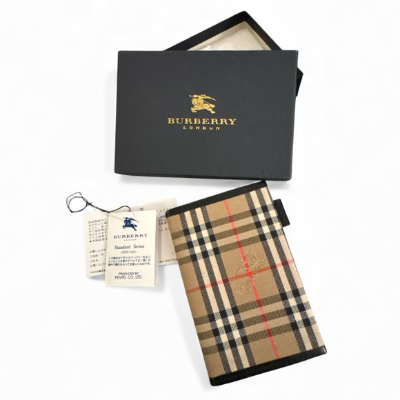 Burberry Accessories - 💫Burberry Haymarket Plaid Mini Agenda With Box💫